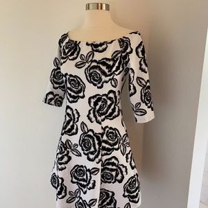 Glamorous black and white graphic floral dress XS